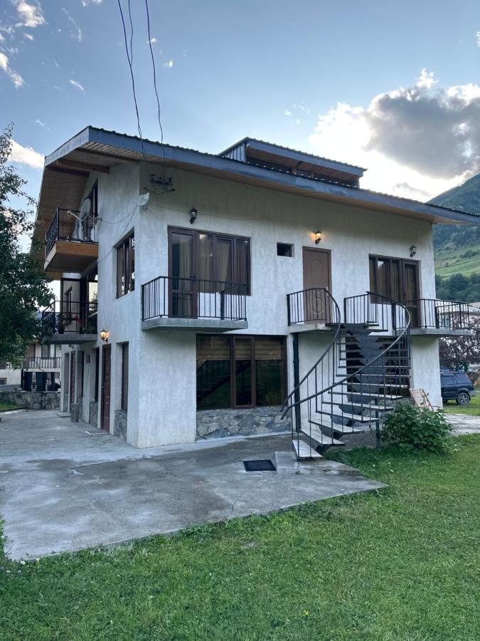 Hotel Bala'S House Mestia Zewnętrze zdjęcie