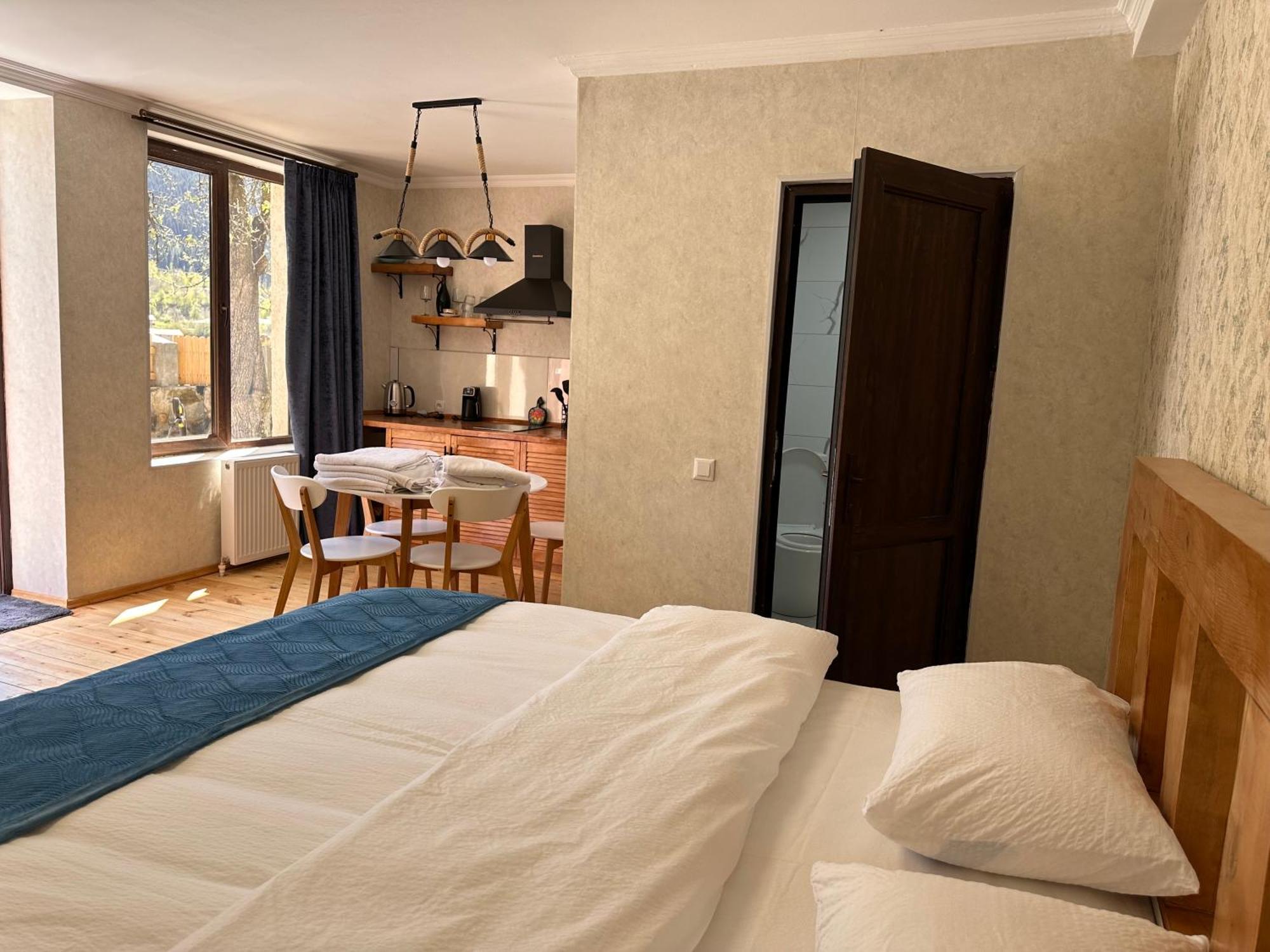 Hotel Bala'S House Mestia Zewnętrze zdjęcie